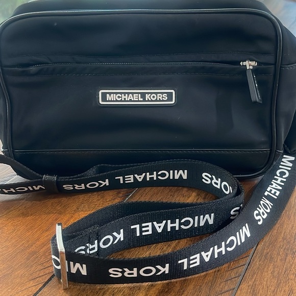 Michael Kors black white nylon camera crossbody bag webbing logo strap - Picture 1 of 17